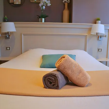 Apartament Privative La Pause Voyage - Au Coeur De Bourbourg, Gare A Proximite Bourbourg